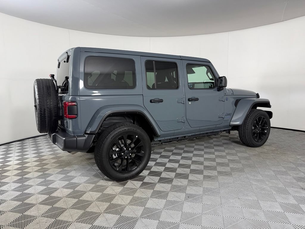Certified 2025 Jeep Wrangler Unlimited Sahara w/ Safety Group AWD/4WD image 7