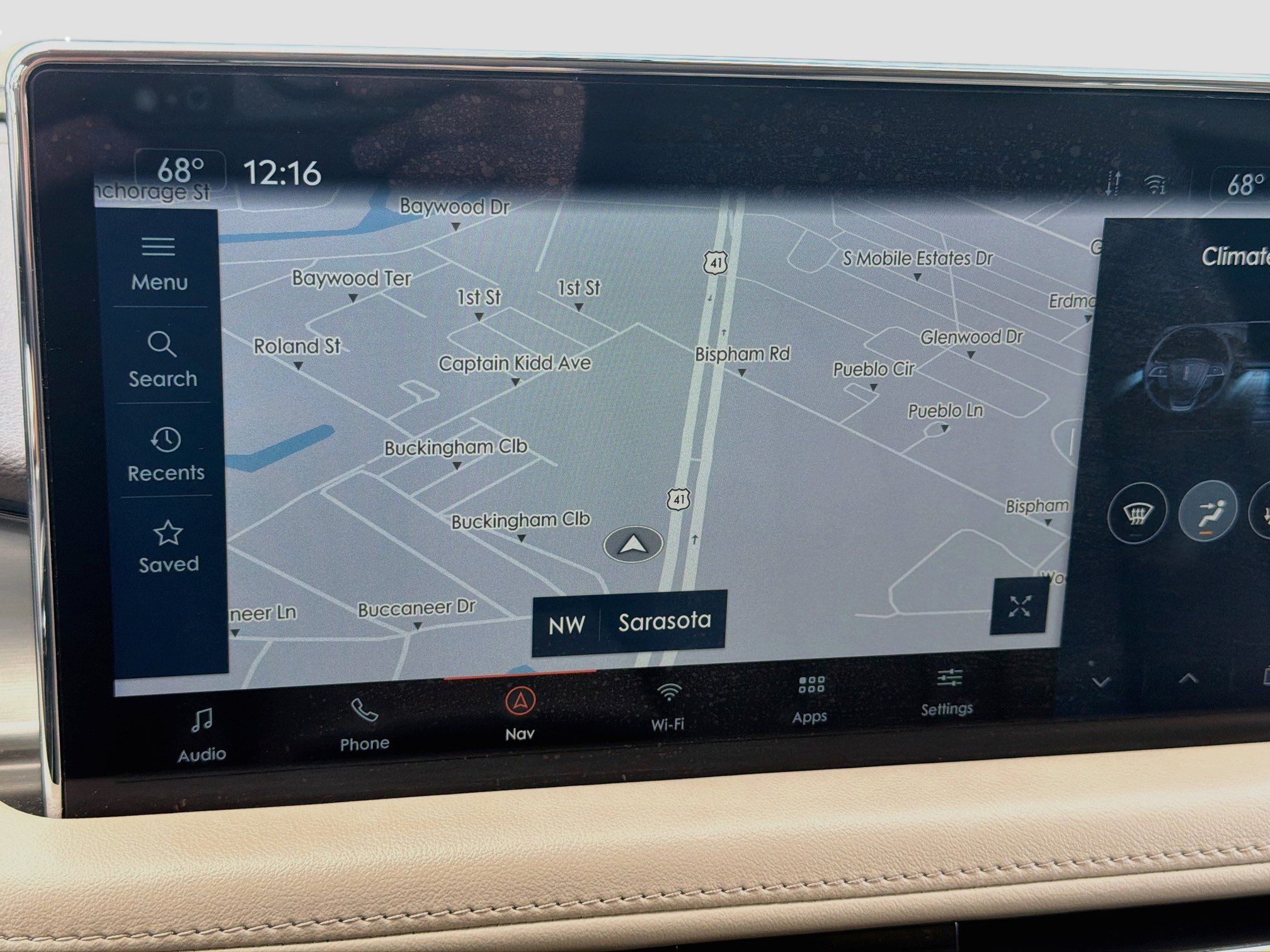 Used 2023 Lincoln Nautilus FWD w/ Premium Package image 13