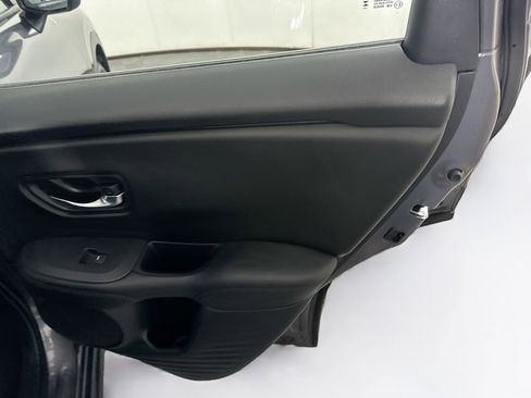 Used 2025 Honda HR-V LX image 28