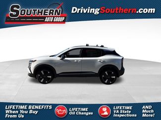 New 2026 Nissan Kicks SR w/ Cold Weather Package 360° Tour