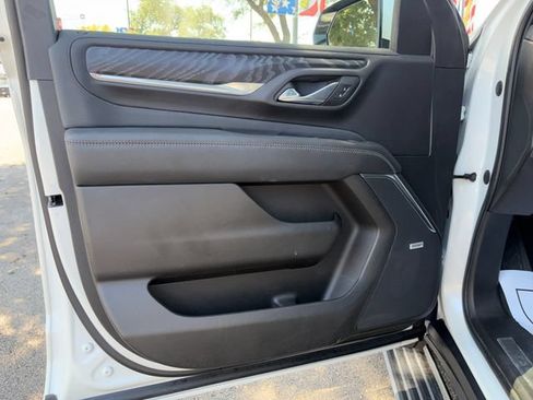 Used 2023 GMC Yukon XL Denali w/ Denali Reserve Package AWD/4WD image 20