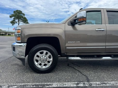 Used 2015 Chevrolet Silverado 2500 LTZ w/ LTZ Plus Package AWD/4WD image 10