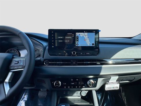 New 2026 Mitsubishi Outlander SE image 13