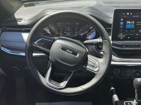 Used 2023 Jeep Compass Limited AWD/4WD image 14