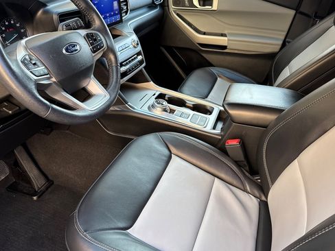 Certified 2023 Ford Explorer XLT w/ Equipment Group 202A image 11