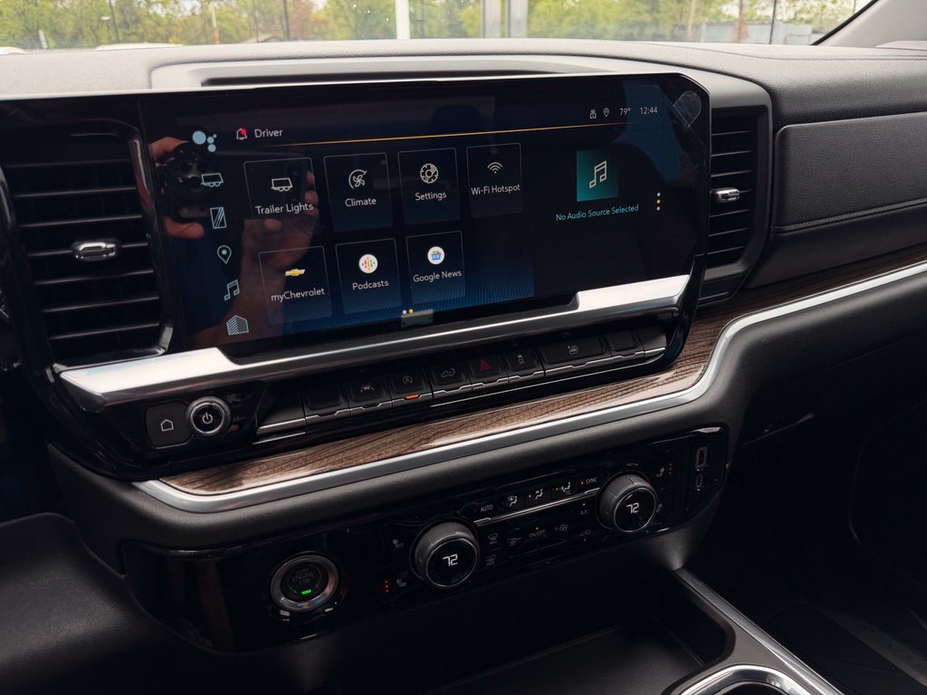 Used 2023 Chevrolet Silverado 1500 LT AWD/4WD image 26
