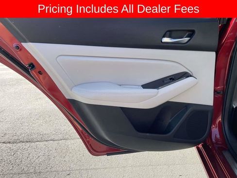 Used 2020 Nissan Altima 2.5 SL FWD image 16