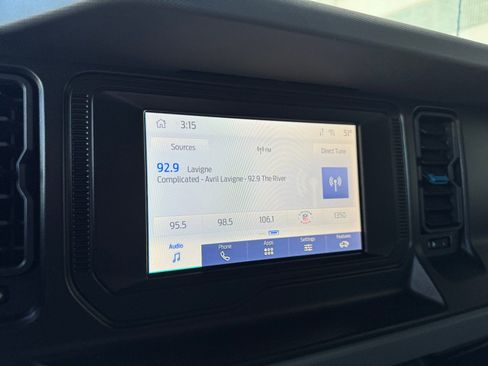 Certified 2022 Ford Bronco Black Diamond image 25