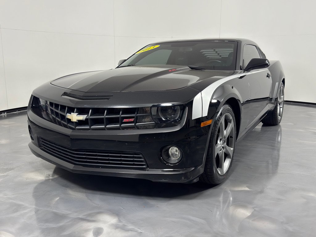 Used 2013 Chevrolet Camaro SS w/ RS Package RWD image 9