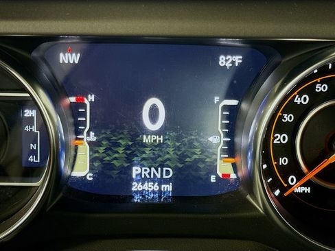 Used 2022 Jeep Gladiator Sport AWD/4WD image 14
