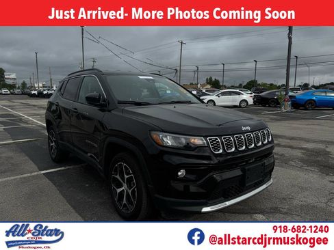 Used 2024 Jeep Compass Limited AWD/4WD image 1