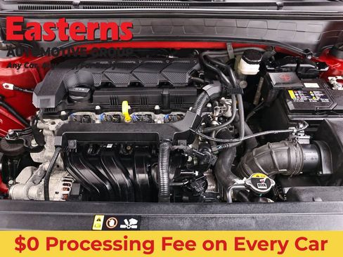 Used 2025 Hyundai Venue SEL FWD image 7