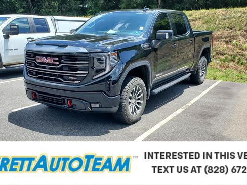 Used 2023 GMC Sierra 1500 AT4 w/ AT4 Premium Package AWD/4WD image 1