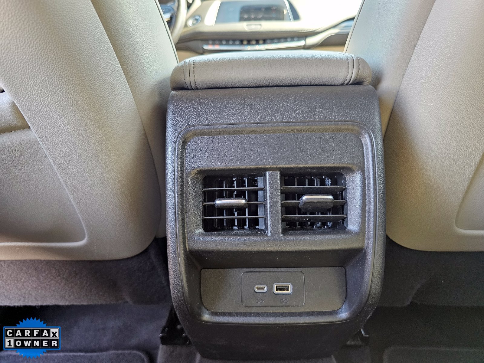 Used 2023 Cadillac XT4 Premium Luxury FWD image 33