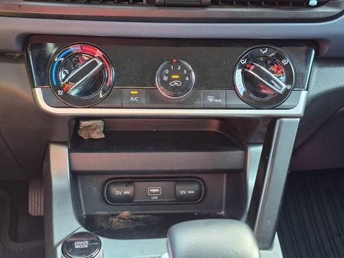 Used 2021 Kia Seltos S FWD image 18