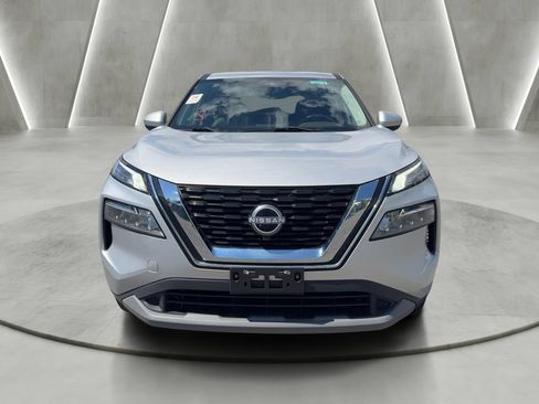 Used 2023 Nissan Rogue SV AWD/4WD image 2
