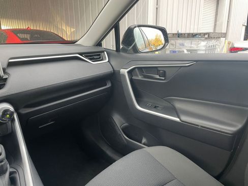 Used 2025 Toyota RAV4 LE image 34