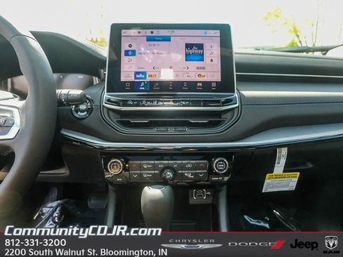 New 2025 Jeep Compass Limited w/ High Altitude Package image 12