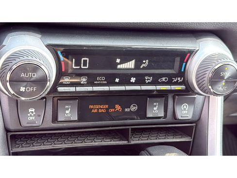 Certified 2020 Toyota RAV4 XLE w/ Convenience Package AWD/4WD image 20