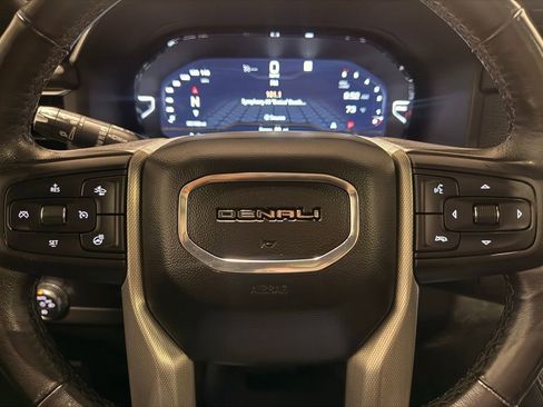 Used 2022 GMC Yukon Denali RWD image 22