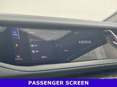 Used 2022 Jeep Grand Cherokee Trailhawk w/ Luxury Tech Group III image 50