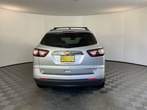 Used 2014 Chevrolet Traverse LT image 6