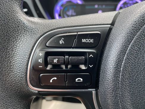 Used 2020 Kia Niro LX FWD image 33
