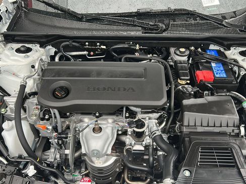 Used 2025 Honda Civic Sport image 39