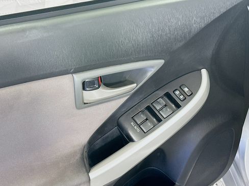 Used 2013 Toyota Prius Two FWD image 15
