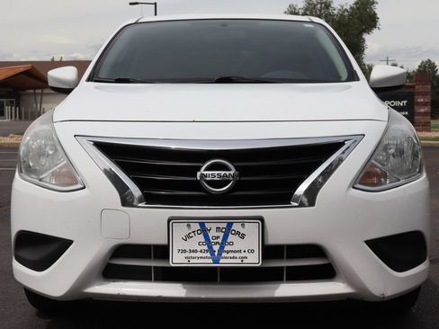 Used 2019 Nissan Versa SV FWD image 13