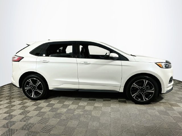 Used 2023 Ford Edge ST AWD/4WD image 2