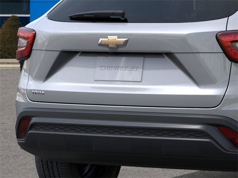 New 2026 Chevrolet Trax LS image 14