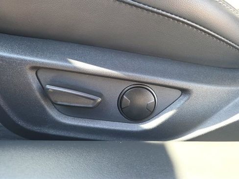 Used 2025 Ford Mustang Premium image 20