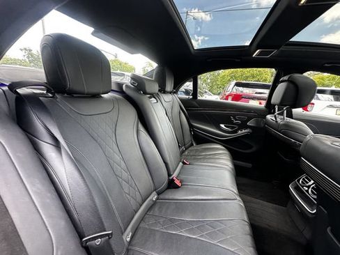 Used 2018 Mercedes-Benz S 560 4MATIC Sedan image 38