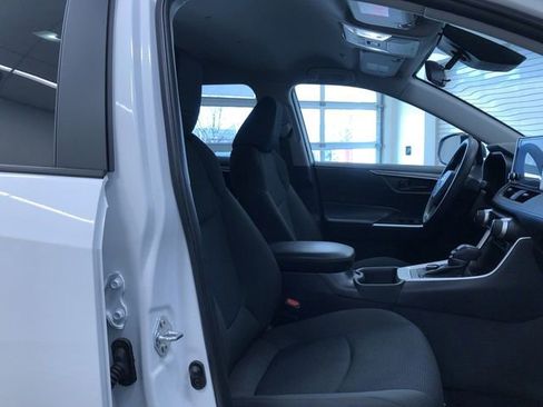 Certified 2025 Toyota RAV4 LE image 22