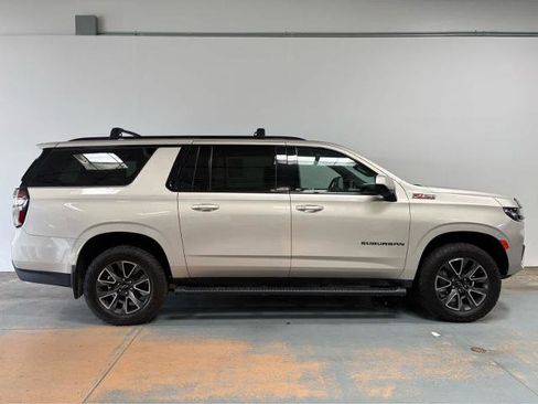 Used 2023 Chevrolet Suburban Z71 AWD/4WD image 6