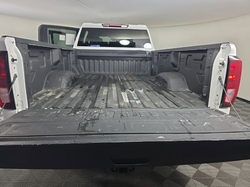 Used 2024 GMC Sierra 2500 Pro w/ Convenience Package image 34