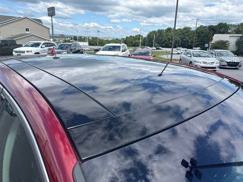 Used 2017 Ford Edge Titanium w/ Equipment Group 301A AWD/4WD image 5