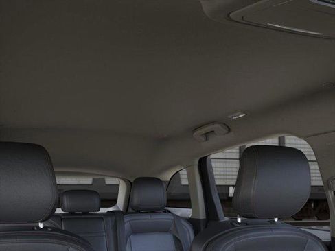 New 2026 Lincoln Nautilus Premier image 22