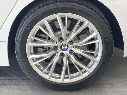 Used 2023 BMW 330i xDrive Sedan w/ Driving Assistance Package AWD/4WD image 12