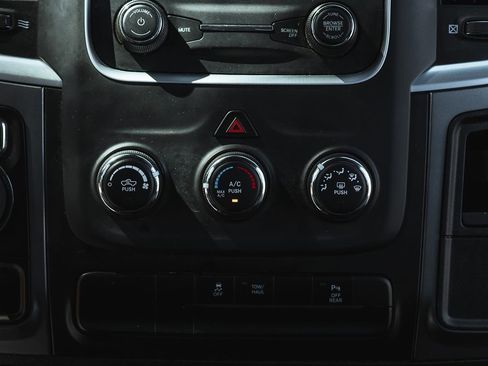 Used 2024 RAM 1500 Classic Warlock image 34