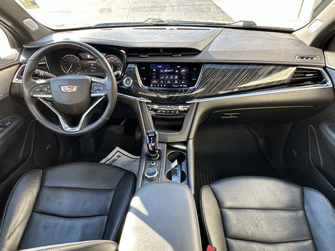 Certified 2023 Cadillac XT6 Premium Luxury image 10