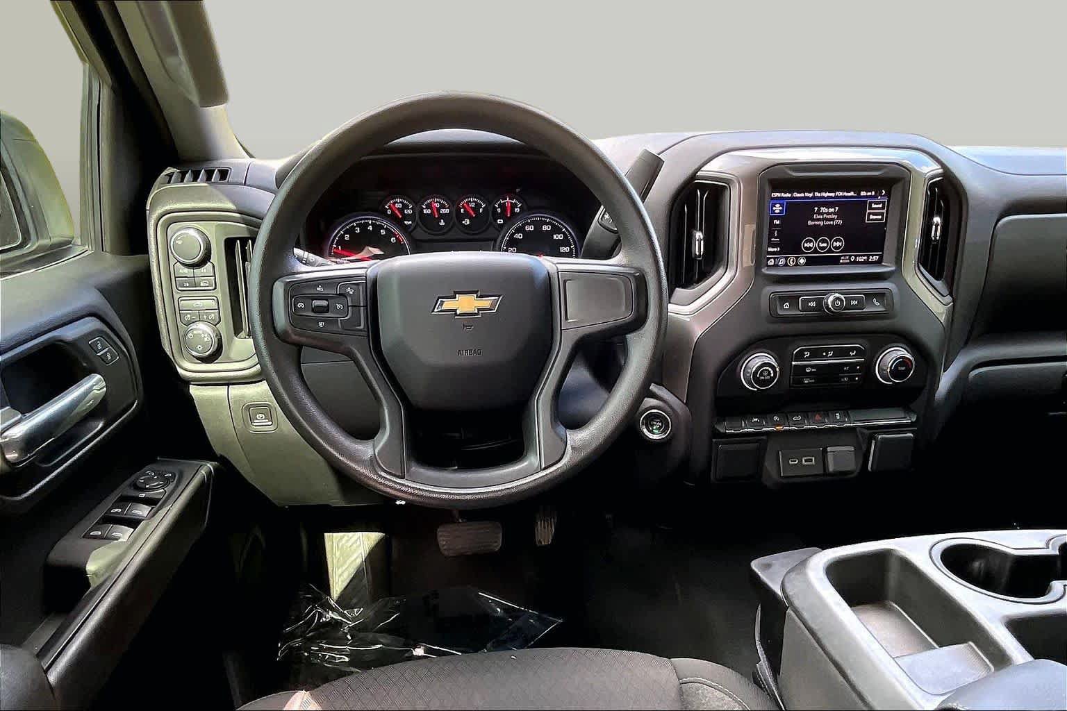 Used 2023 Chevrolet Silverado 1500 Custom AWD/4WD image 5