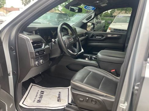 Used 2025 GMC Yukon Elevation AWD/4WD image 27