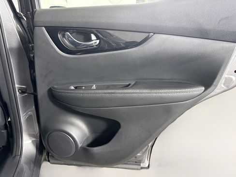 Used 2022 Nissan Rogue Sport SL AWD/4WD image 28