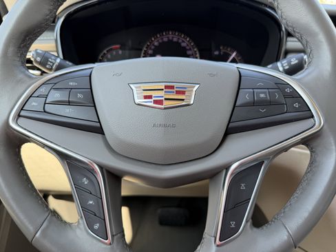 Used 2019 Cadillac XT5 Luxury image 29
