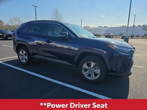 Used 2022 Toyota RAV4 XLE image 13