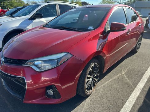 Used 2015 Toyota Corolla S image 2