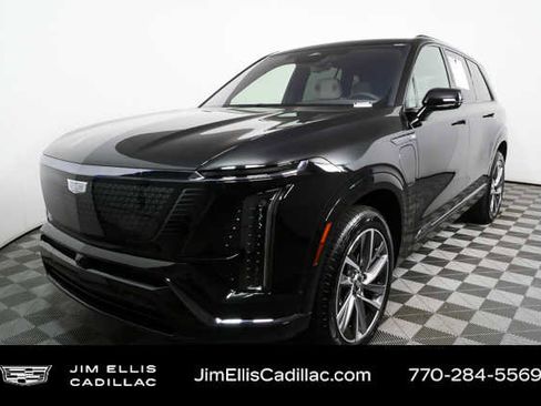 Certified 2026 Cadillac Vistiq Sport image 33