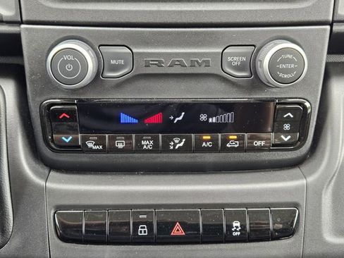 Used 2025 RAM ProMaster 2500 FWD image 20
